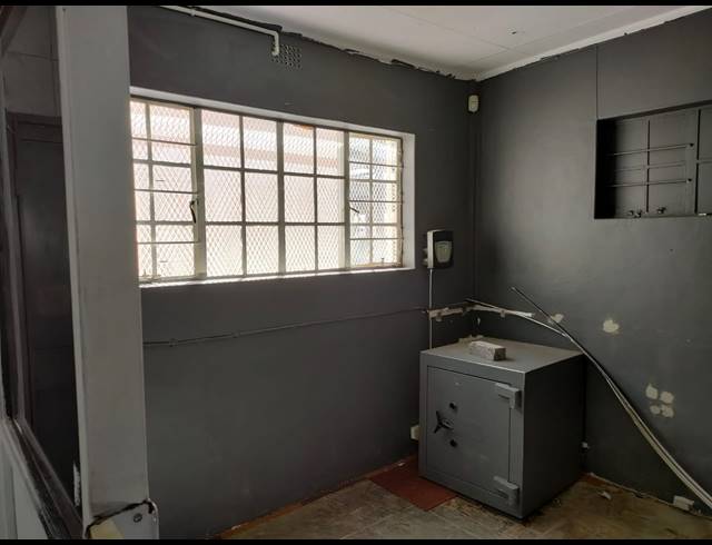 400M² RETAIL TO LET IN KRUGERSDORP CENTRAL